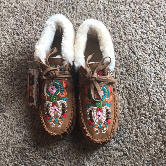montana west moccasins